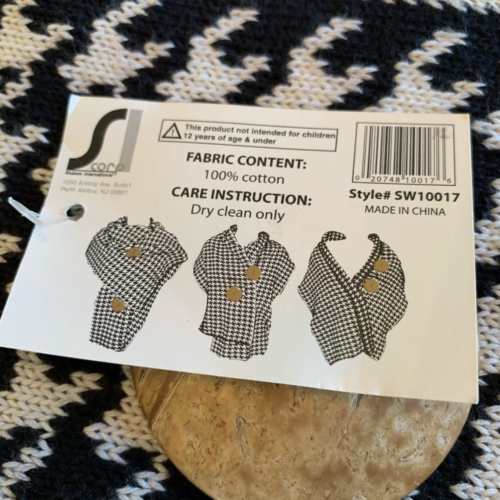 Izia Wrap/Scarf - Picture 5 of 7